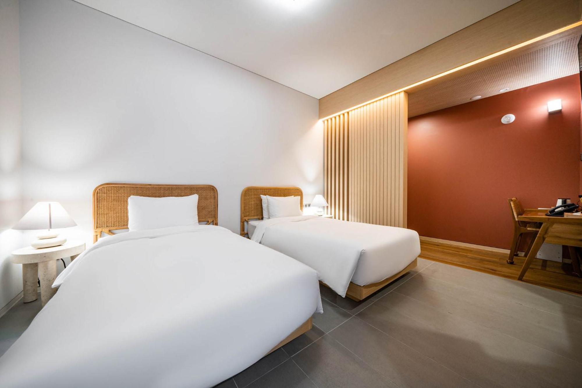 Hound Hotel Haeundae Signature Busan Extérieur photo